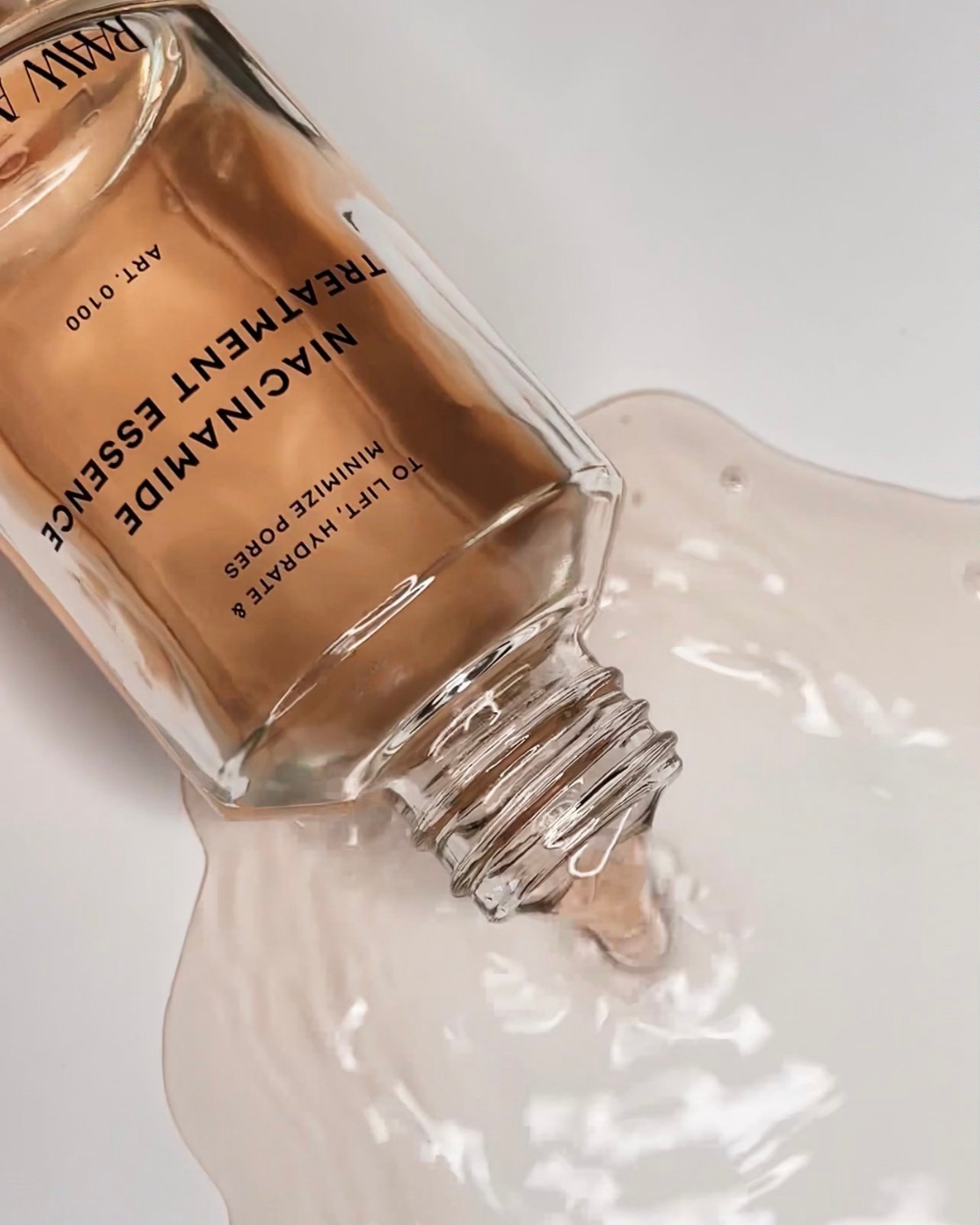NIACINAMIDE TREATMENT ESSENCE