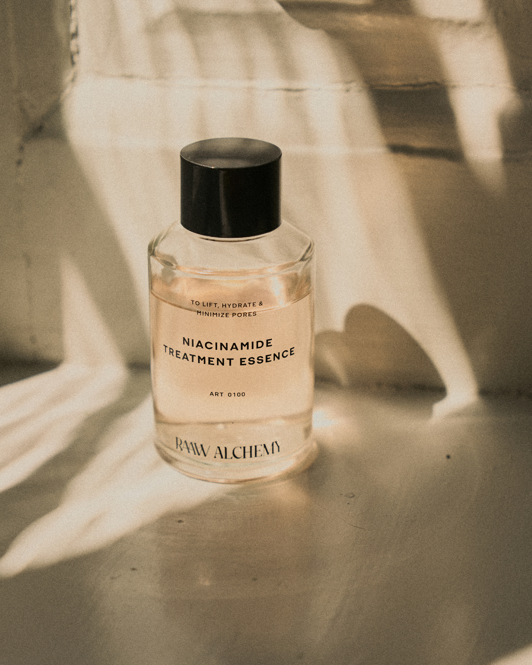 NIACINAMIDE TREATMENT ESSENCE